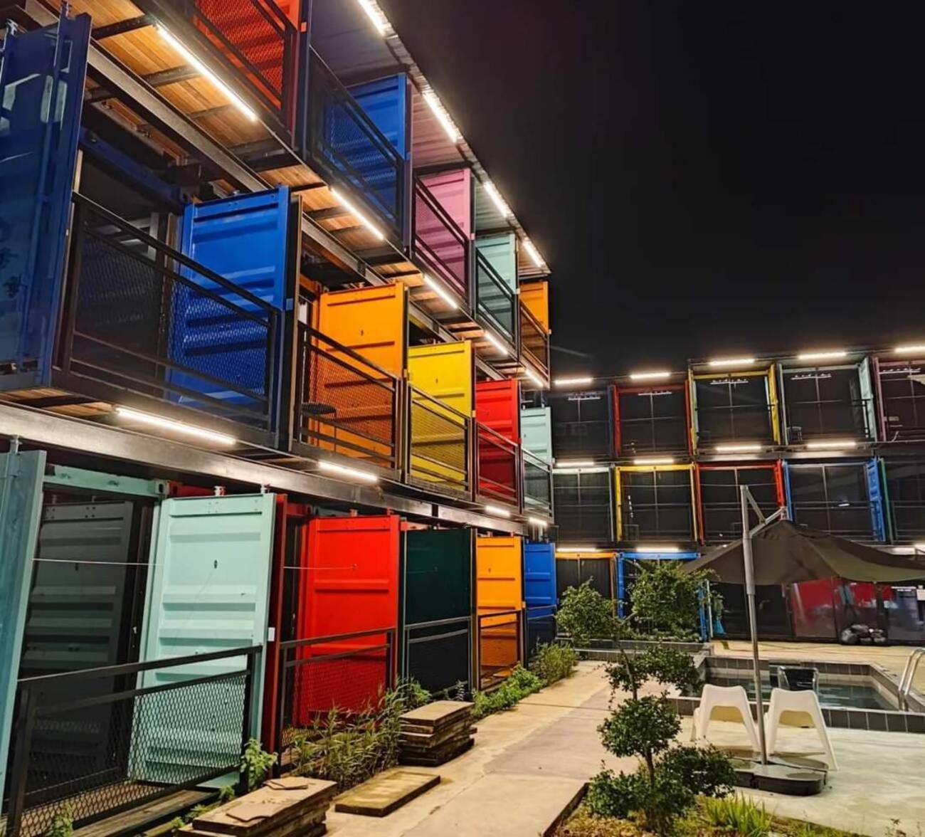 Boxinn The Kontena Home เซมปอร์นา ภายนอก รูปภาพ