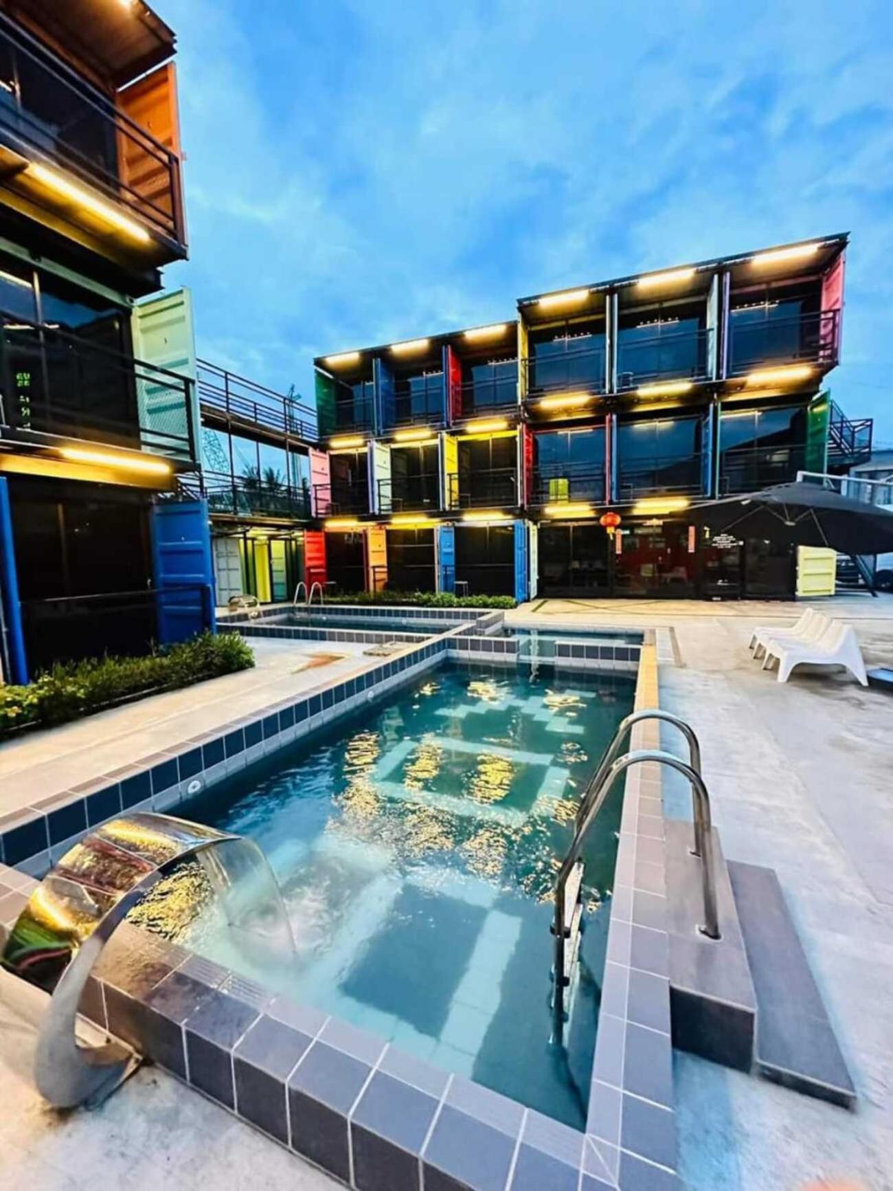 Boxinn The Kontena Home เซมปอร์นา ภายนอก รูปภาพ