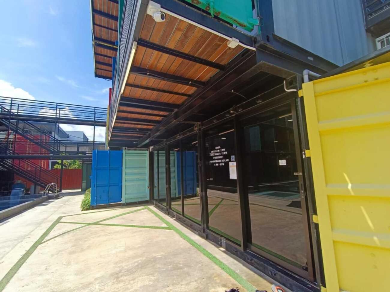 Boxinn The Kontena Home เซมปอร์นา ภายนอก รูปภาพ